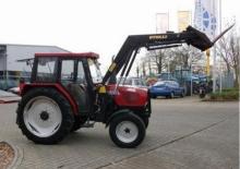 Трактори със задно задвижване Case IH C 42