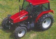 Трактори със задно задвижване Case IH CS 48