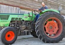 Трактори със задно задвижване DEUTZ-FAHR D 6806