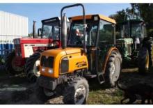 Трактори със задно задвижване Renault DIONIS 110