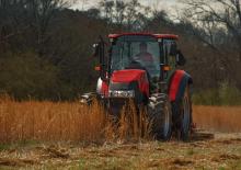 Трактори със задно задвижване Case IH Farmall 90 C