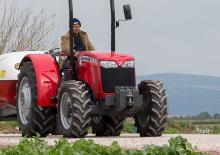 Трактори със задно задвижване Massey Ferguson MF 2630