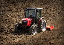 Трактори със задно задвижване Massey Ferguson MF 3645 A