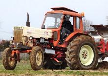 Трактори със задно задвижване Belarus MTZ-80