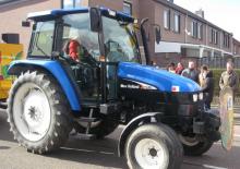 Трактори със задно задвижване New Holland TL 80 A HR K