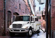 Твърдо шаси International MV607 107 Crew Cab Cummins B6.7