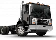 Твърдо шаси Mack TerraPro 64R Day Cab MP7