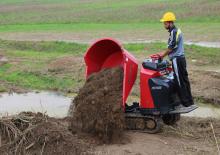 Самосвали на вериги Hinowa HS1103