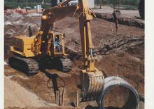 Верижни екскаватори Caterpillar 245