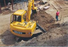 Верижни екскаватори John Deere Construction 80