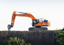 Верижни екскаватори Develon DX300LC-7K  