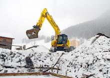Верижни екскаватори New Holland E260C NR SLC