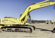 Верижни екскаватори New Holland EC270