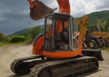 Верижни екскаватори Fiat-Hitachi EX 135 UR