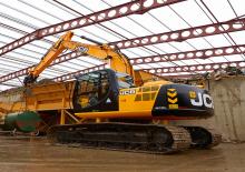 Верижни екскаватори JCB JS 180 LC