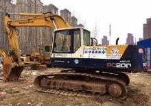 Верижни екскаватори Komatsu PC200-5