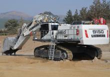 Верижни екскаватори Liebherr R 9150