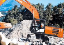 Верижни екскаватори Hitachi ZX200LC-5G