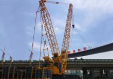 Верижни кранове - решетъчна стрела XCMG QUY650