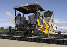 Верижни машини за асфалт Volvo ABG9820
