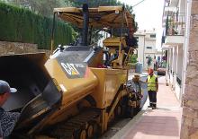 Верижни машини за асфалт Caterpillar AP655D