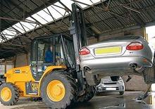 Високоповдигачи с висока проходимост JCB 930-4