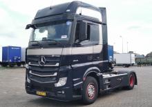 Влекачи Mercedes-Benz Axor 2345 6x2