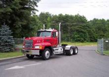 Влекачи Mack CL703 CA67 Conventional Cummins ISX 500 6x4