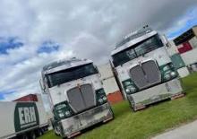 Влекачи Kenworth K200 2.3M Aero roof MX15 10x6