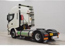 Влекачи Iveco STRALIS AS440S40
