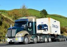 Влекачи Kenworth T410 Day Cab MX13 8x4