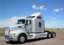 Влекачи Kenworth T610 Day Cab MX 15 6x4