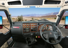 Влекачи Kenworth T656 28” Flat roof X15 8x4