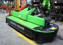 Задно монтирани навесни дискови косачки без кондиционер DEUTZ-FAHR DiscMaster 332