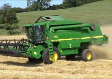 Зърнокомбайн John Deere 2264