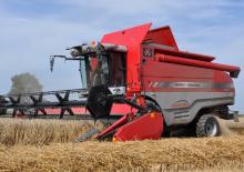 Зърнокомбайн Massey Ferguson Centora 7282