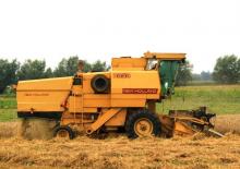 Зърнокомбайн New Holland Clayson 8040