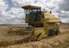 Зърнокомбайн New Holland Clayson 8055