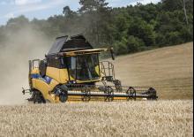 Зърнокомбайн New Holland CX5.90 Laterale