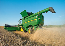 Зърнокомбайн John Deere S 670