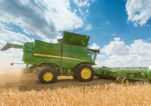 Зърнокомбайн John Deere S780