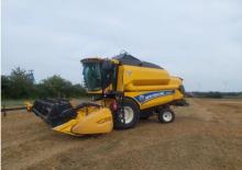 Зърнокомбайн New Holland TC5.80 SCR