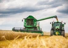 Зърнокомбайн John Deere W 550 i